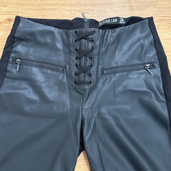 NWOT Design Lab Lord & Taylor Black Faux Leather Front Pants Leggings Size 28 - Picture 2 of 10